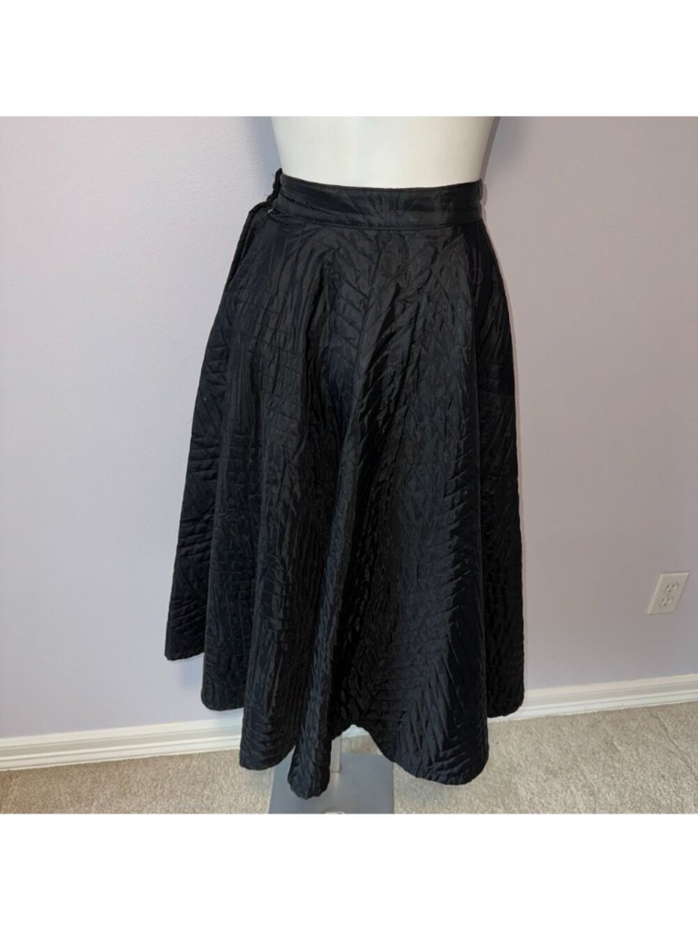 Vintage 60s Black Quilted Circle Skirt Rockabilly Pinup Mid Century Goth Pockets - Picture 4 of 8